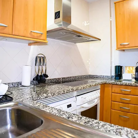 Acogedor Con Piscina En * ماربيا