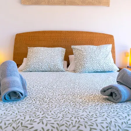 Acogedor Con Piscina En Marbella