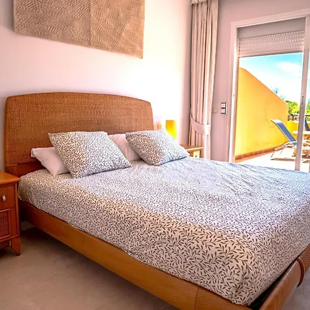 Acogedor Con Piscina En