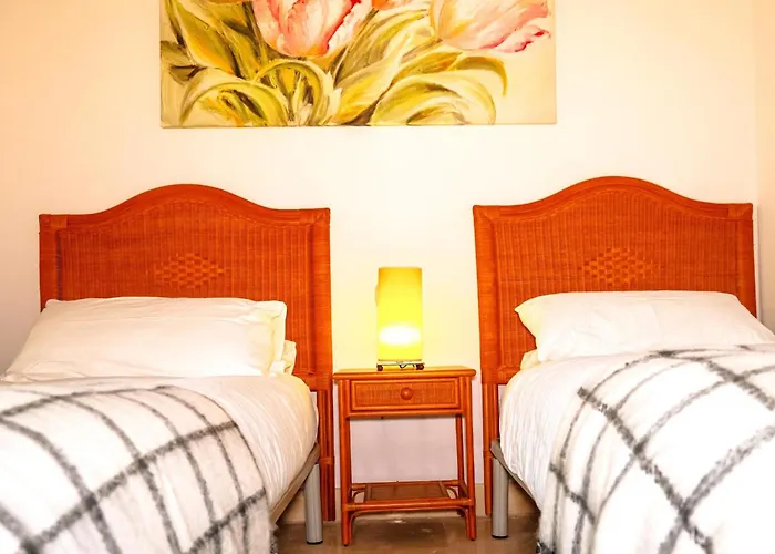Acogedor Con Piscina En Apartament *